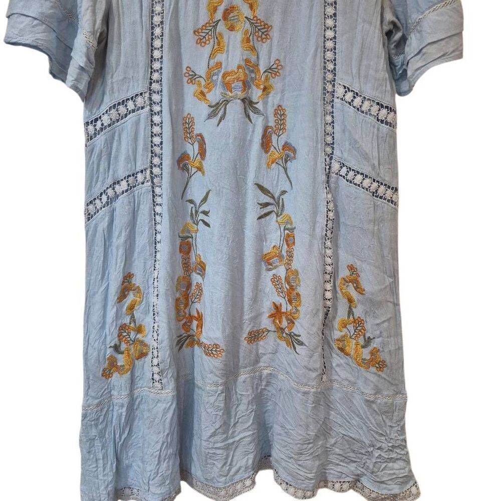 Brass & Roe Light Blue Embroidered Floral Swing Dress Lace Trim Flutter Sleeve M - Picture 12 of 16